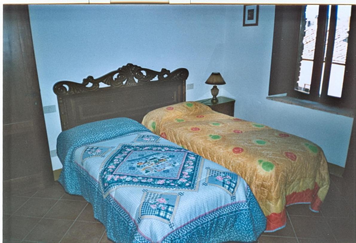 La Fattoria Montalcinello Guest House Chiusdino Room photo